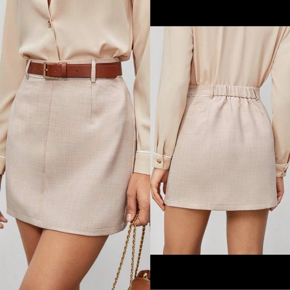 Dresses & Skirts - Cream nude mini skirt (without belt)